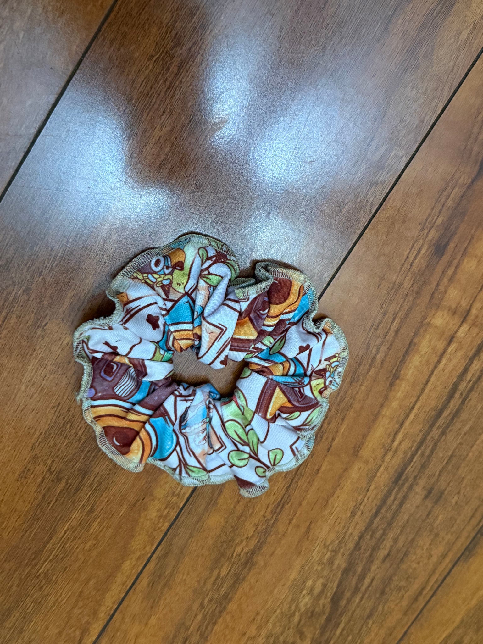 Heeler Camera Scrunchie